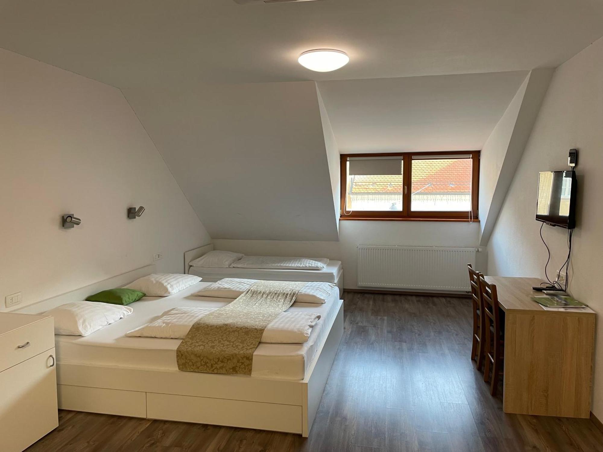 Guesthouse Stari Mayr Kranj Bagian luar foto