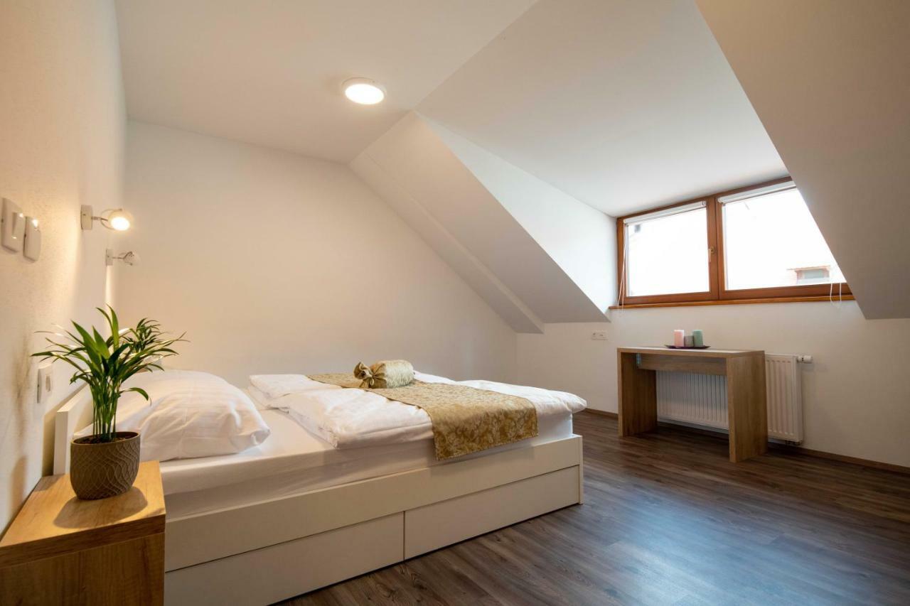 Guesthouse Stari Mayr Kranj Bagian luar foto